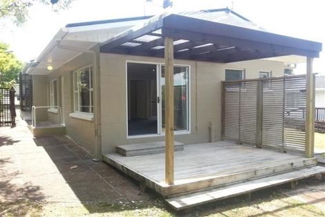 Photo of property in 2/56 Lynden Avenue, Hillcrest, Auckland, 0627