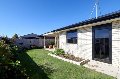 Photo of property in 8/11 Errol Close, Burbush, Hamilton, 3288