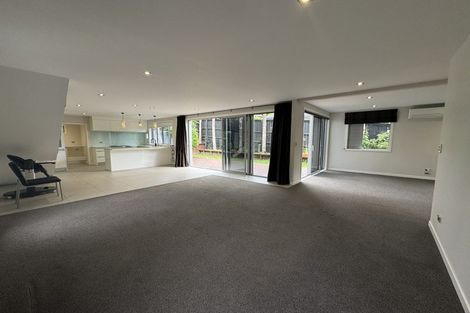 Photo of property in 2/6 Sandford Street, Campbells Bay, Auckland, 0630