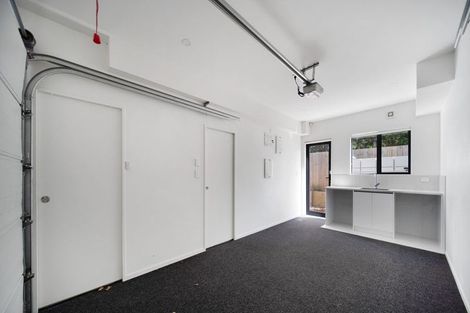 Photo of property in 64 Landscape Road, Papatoetoe, Auckland, 2025