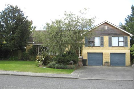 Photo of property in 27 Oakden Drive, Darfield, 7510