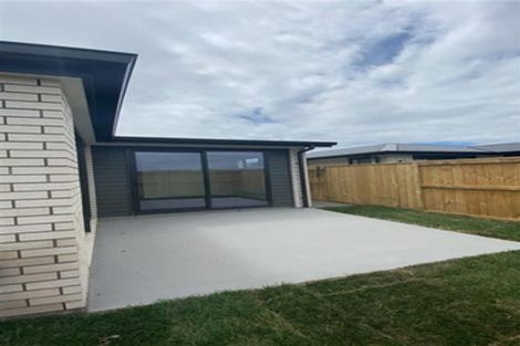 Photo of property in 104 Dunkeld Drive, Papamoa, 3118
