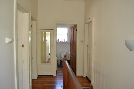 Photo of property in 37 Raroa Road, Kelburn, Wellington, 6012