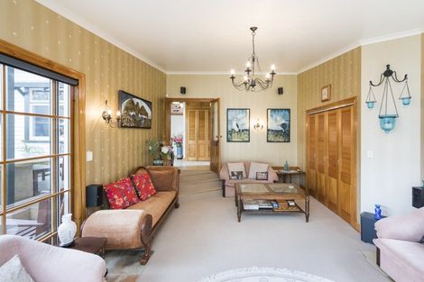 Photo of property in 17 Beresford Street, Takaro, Palmerston North, 4410