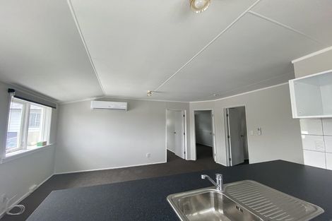 Photo of property in 92a/b Parker Avenue, Levin, 5510