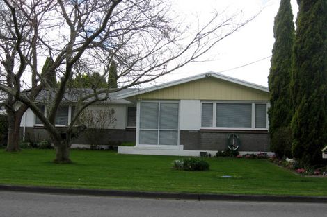 Photo of property in 11 Wood Street, Greytown, 5712