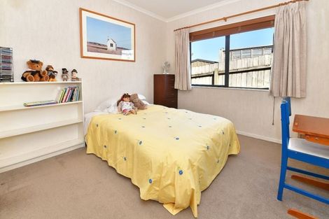 Photo of property in 16 Commodore Court, Gulf Harbour, Whangaparaoa, 0930