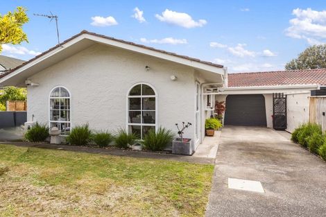 Photo of property in 25b Olive Terrace, Paraparaumu Beach, Paraparaumu, 5032