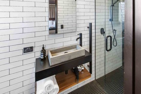 Photo of property in 16b Sainsbury Road, Fernhill, Queenstown, 9300