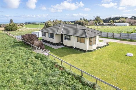Photo of property in 15 Rangitatau Road West, Pakaraka, Wanganui, 4574