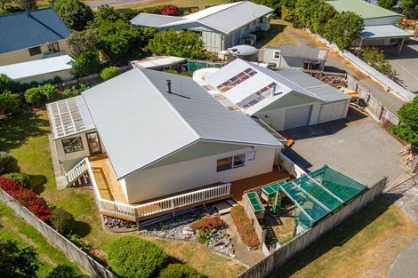 Photo of property in 17 Te Miha Crescent, Cape Palliser, Featherston, 5772