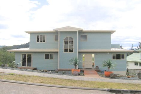 Photo of property in 104 Pacific View Drive, Whangamata, 3620