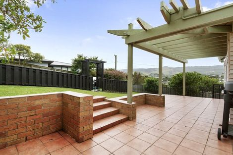 Photo of property in 64 Larsen Crescent, Tawa, Wellington, 5028