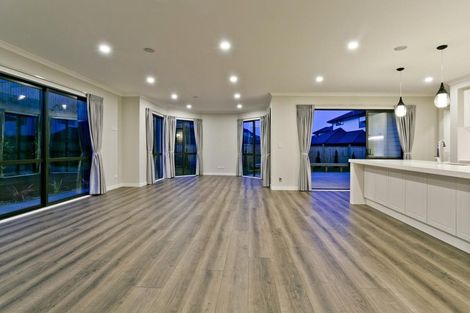 Photo of property in 32 Pioneer Rise, Silverdale, 0932