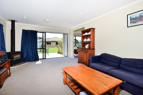 Photo of property in 50 Omana Avenue, Shelly Beach, Helensville, 0874