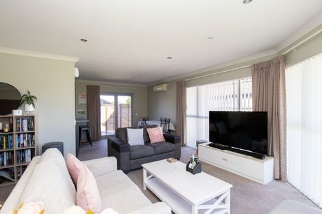 Photo of property in 27 Benner Drive, Ngatea, 3503