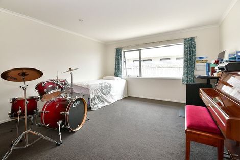 Photo of property in 1333 Whangaparaoa Road, Army Bay, Whangaparaoa, 0930