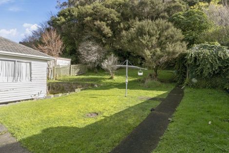 Photo of property in 195 Wellington Road, Wainuiomata, Lower Hutt, 5014