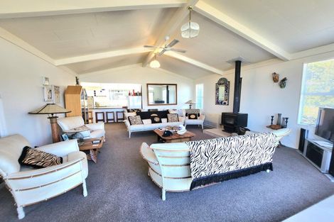 Photo of property in 166 Haven Street, Moeraki, 9482