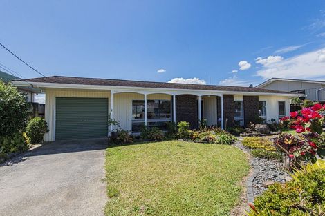 Photo of property in 50 George Point Road, Onerahi, Whangarei, 0110