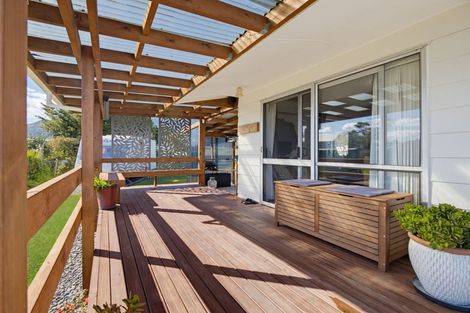 Photo of property in 24 Stirling Street, Te Aroha, 3320