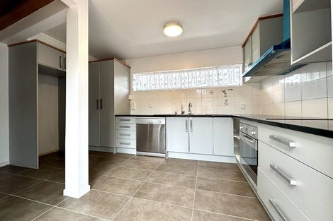 Photo of property in 358 Te Atatu Road, Te Atatu South, Auckland, 0610