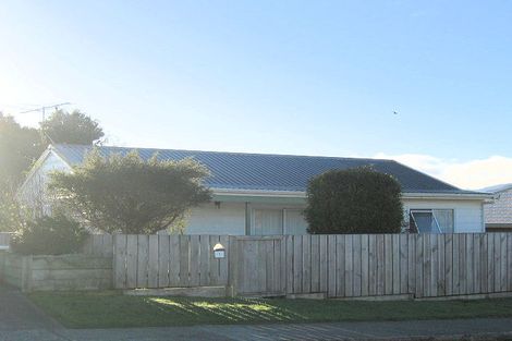 Photo of property in 1 Beachwater Grove, Paraparaumu Beach, Paraparaumu, 5032
