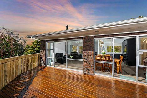 Photo of property in 7 Highlight Parade, Te Atatu South, Auckland, 0610