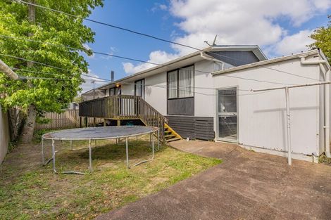 Photo of property in 2/63 Hindmarsh Street, Henderson, Auckland, 0612