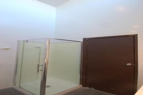 Photo of property in 8/35 Swanson Road, Henderson, Auckland, 0610