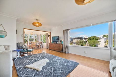 Photo of property in 16 The Boulevard, Sunnyhills, Auckland, 2010