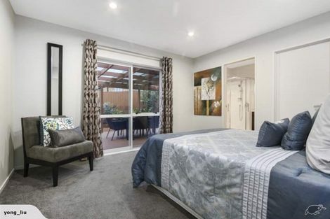 Photo of property in 84 Triangle Road, Massey, Auckland, 0614