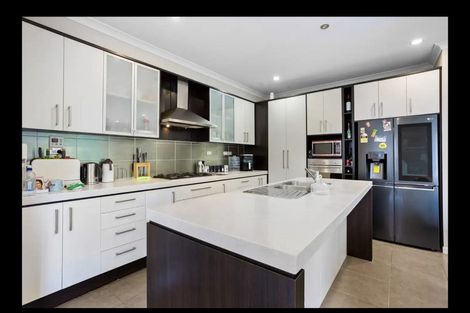 Photo of property in 29 Dressage Lane, Greenhithe, Auckland, 0632