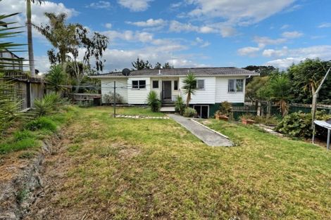 Photo of property in 14 Aldern Road, Massey, Auckland, 0614