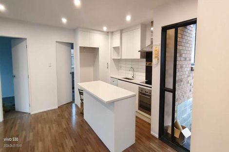 Photo of property in 103r Glengarry Road, Glen Eden, Auckland, 0602