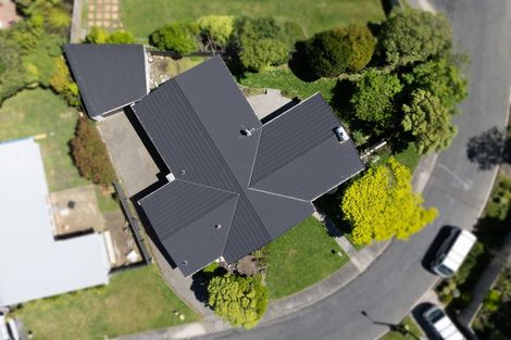 Photo of property in 4 Chudleigh Grove, Churton Park, Wellington, 6037