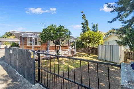 Photo of property in 1/10 May Avenue, Te Atatu South, Auckland, 0610