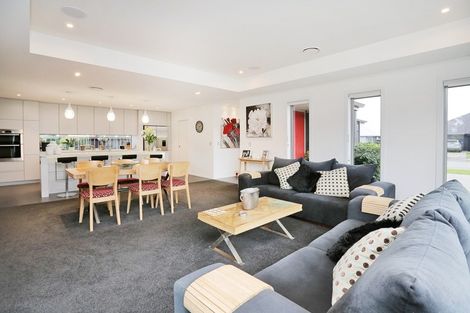 Photo of property in 28 Northside Drive, Waikiwi, Invercargill, 9810