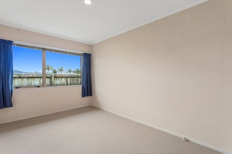 Photo of property in 26 Edgewater Grove, Whakatane, 3120