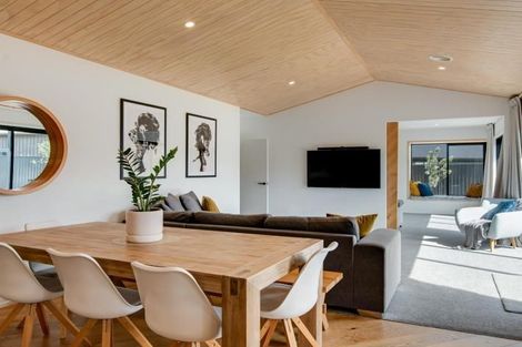 Photo of property in 6 Sandford Terrace, Lower Shotover, Queenstown, 9304