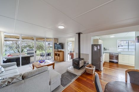 Photo of property in 11 Bell Street, Otane, 4202