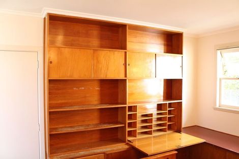 Photo of property in 3a Deuxberry Avenue, Northcote, Auckland, 0627