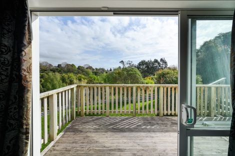 Photo of property in 34 Ruapehu Drive, Fitzherbert, Palmerston North, 4410
