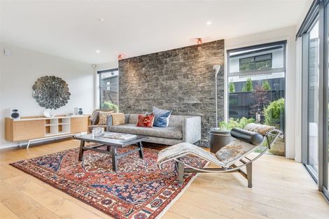 Photo of property in 62a Straven Road, Fendalton, Christchurch, 8014