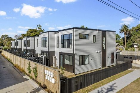 Photo of property in 3/12 William Street, Mangere East, Auckland, 2024