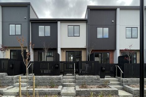 Photo of property in 4/476 West Coast Road, Glen Eden, Auckland, 0602