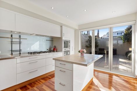 Photo of property in 7 Eric Price Avenue, Takapuna, Auckland, 0620