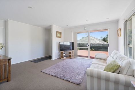 Photo of property in 13 Legacy Drive, Henderson, Auckland, 0612