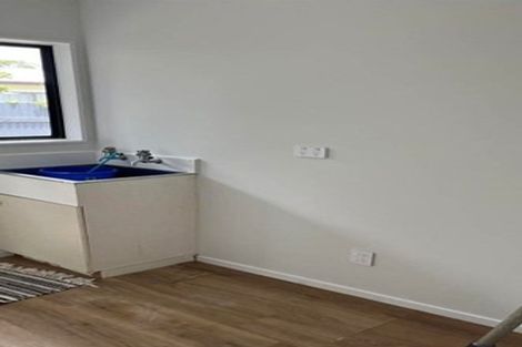 Photo of property in 5a Hetley Crescent, Taradale, Napier, 4112