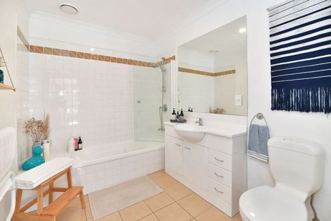 Photo of property in 52 Alec Craig Way, Gulf Harbour, Whangaparaoa, 0930